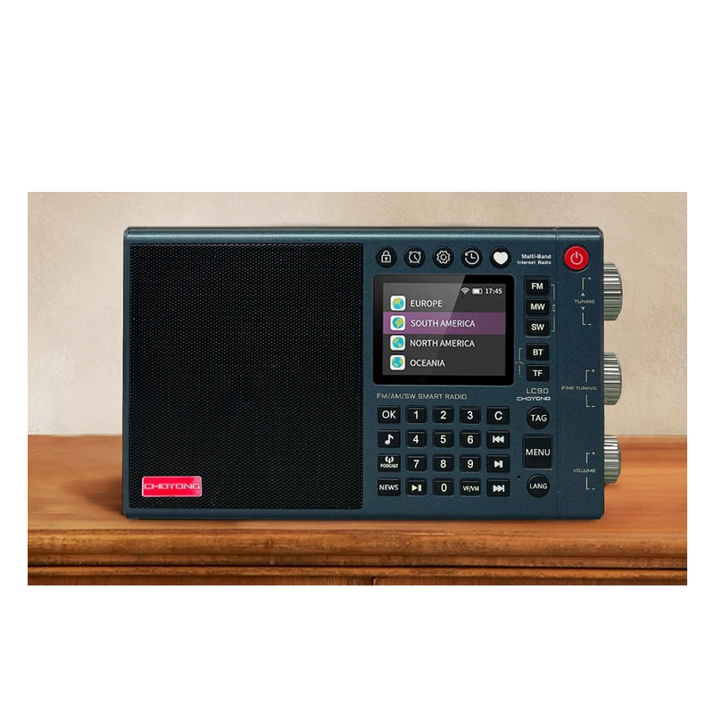 Choyong LC-90 radio on desk