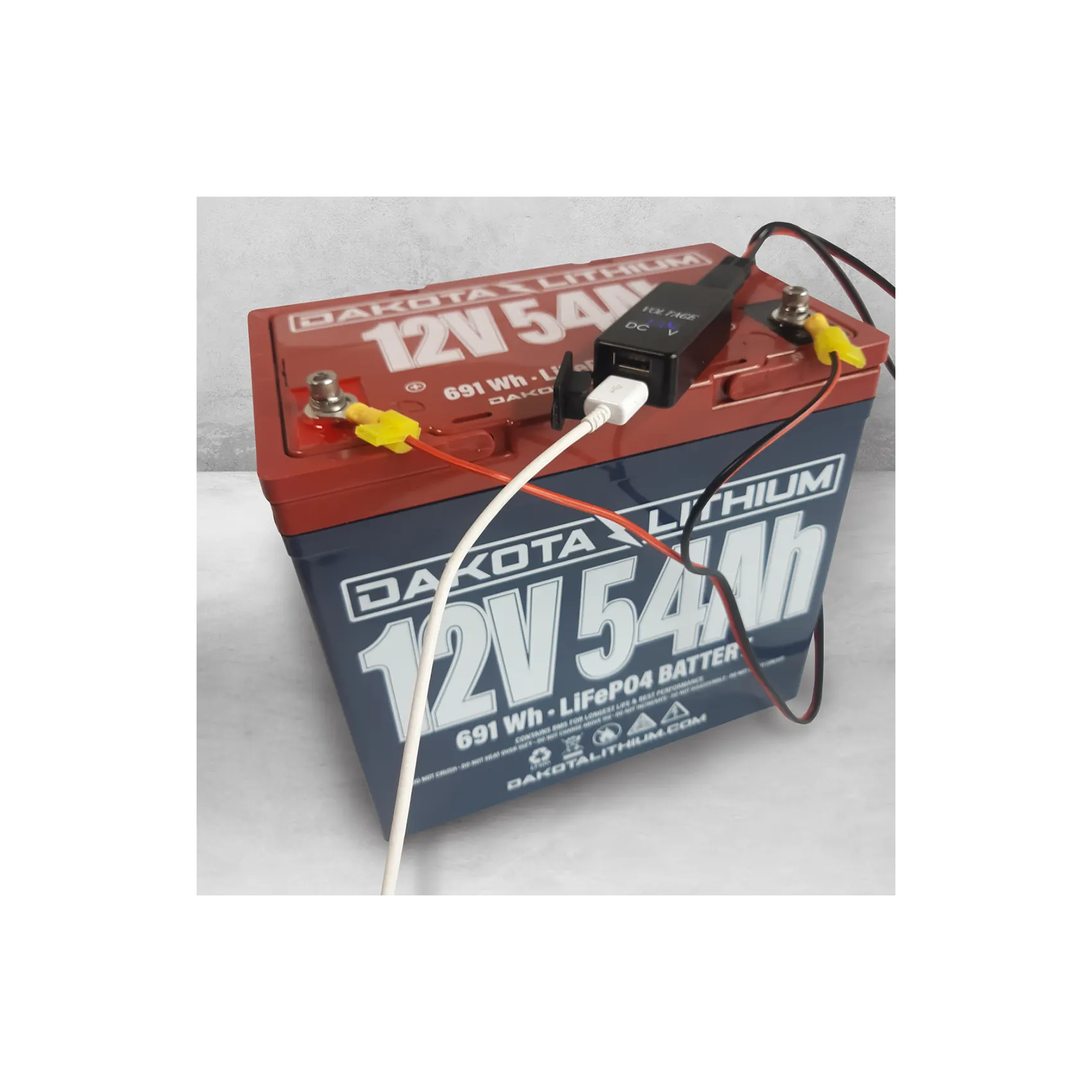 dakota lithium USB PHONE CHARGER, VOLTMETER, & TERMINAL ADAPTER WIRING KIT hooked up