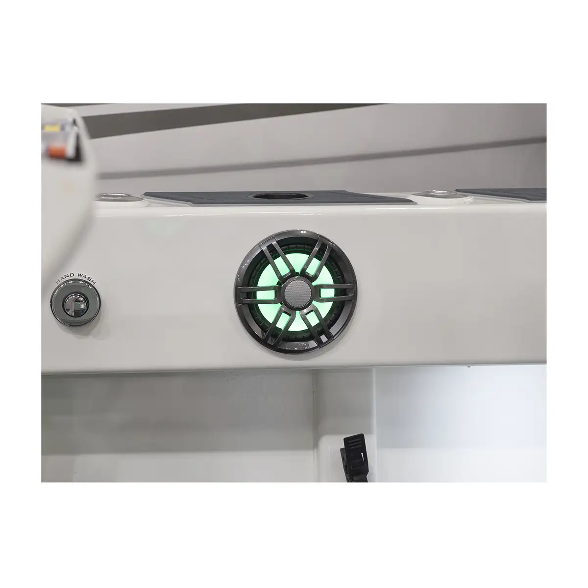 Fusion XS-FL65SPGW speaker black installed