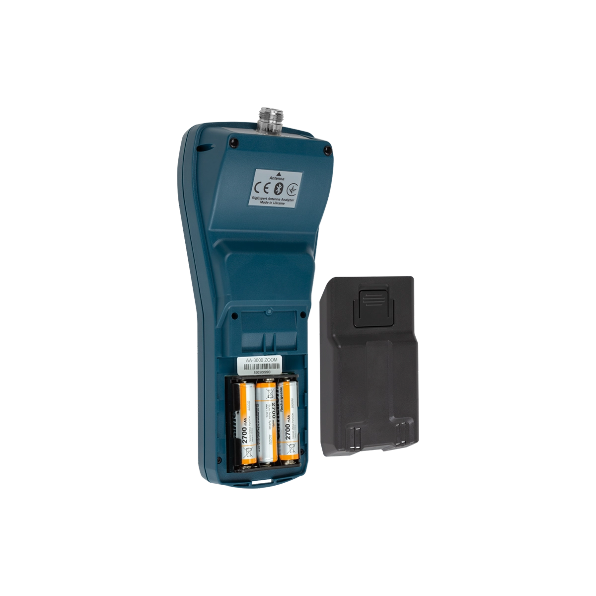 RigExpert AA-3000 ZOOM with battery cover off