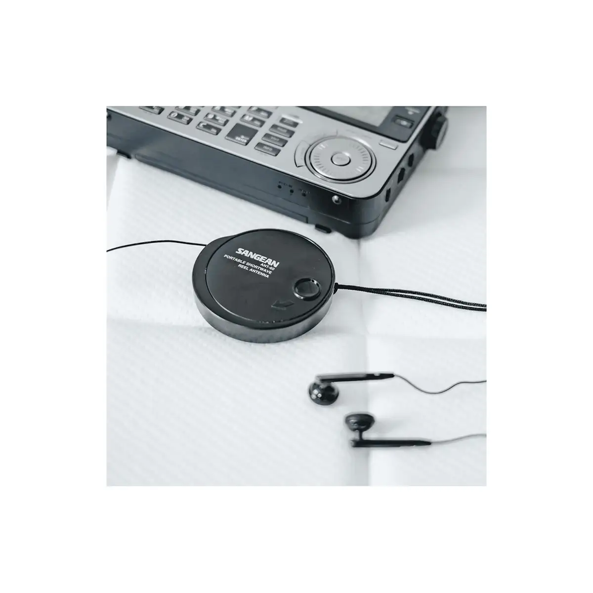 Sangean ANT-60 Portable Shortwave Antenna connected