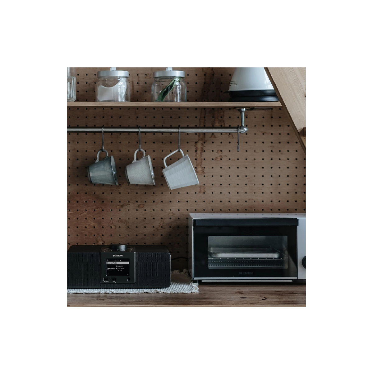 Sangean WFR-32 in kitchen